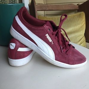 Puma shoes burgundy suede women’s
